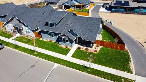 1002 NE Discovery Loop, Prineville, OR 97754