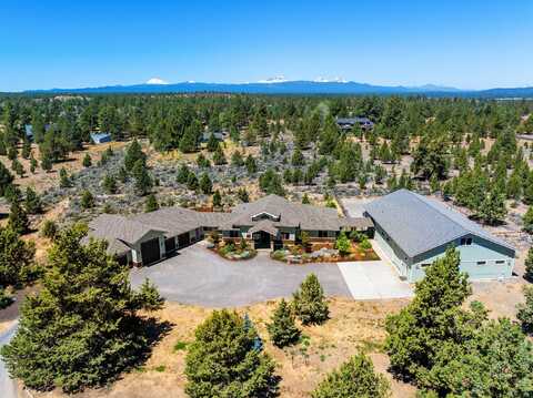 60121 Sweetgrass Lane, Bend, OR 97702