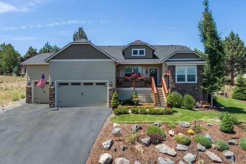 603 Goshawk Drive, Redmond, OR 97756