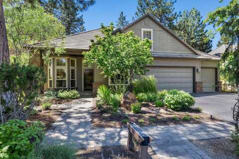 19541 Blue Lake Loop, Bend, OR 97702