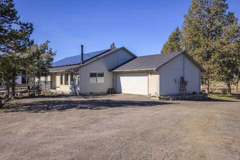 5975 NE 41st Street, Redmond, OR 97756