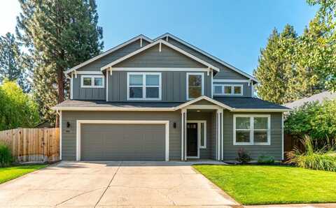 1641 W Hill Avenue, Sisters, OR 97759