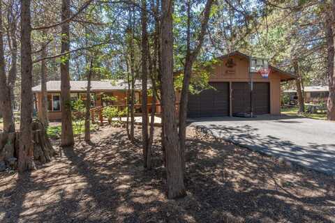 61531 Friar Tuck Lane, Bend, OR 97702