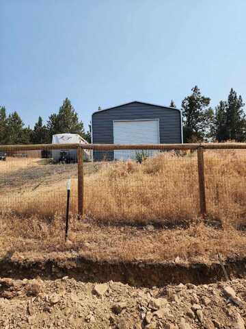 11672 NW Grimes Avenue, Prineville, OR 97754