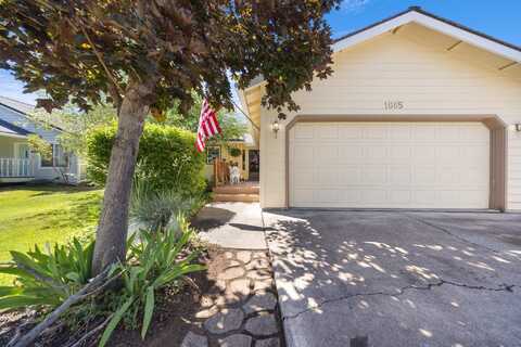 1685 SE Virginia Road, Bend, OR 97702