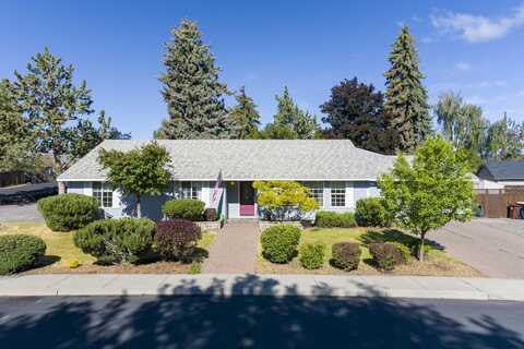 857 SW 23rd Court, Redmond, OR 97756