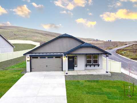 1756 NW Varnish Avenue, Redmond, OR 97756