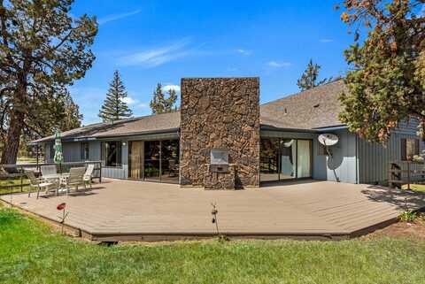 63510 Gentry Loop, Bend, OR 97701