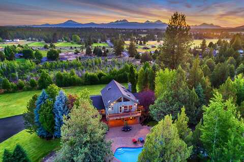 60470 Arnold Market Road, Bend, OR 97702