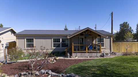 1929 NE Varnish Avenue, Redmond, OR 97756