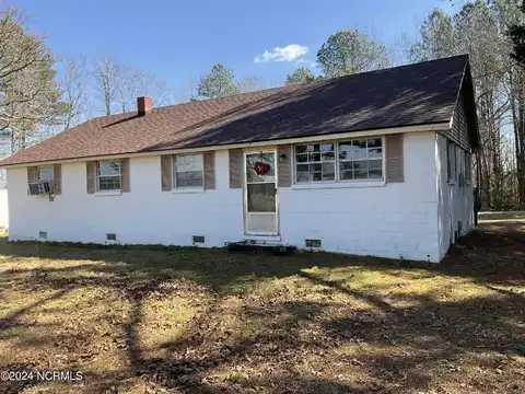 473 Beaverdam Road, Enfield, NC 27823