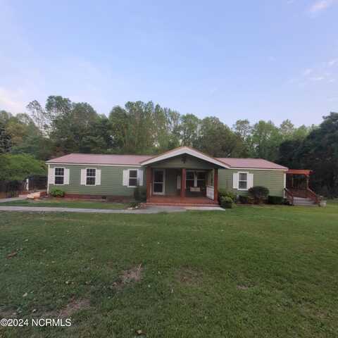 121 Plantation Drive, Warsaw, NC 28398