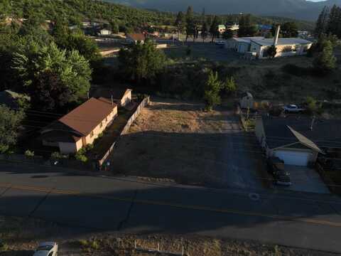 563 Shasta AVE, WEED, CA 96094