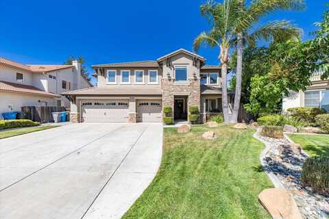 420 Majestic DR, HOLLISTER, CA 95023