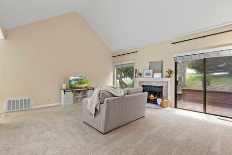 400 Mar Vista DR 2, MONTEREY, CA 93940