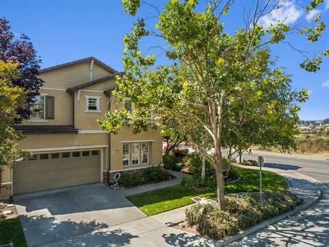 4 La Hacienda ST, WATSONVILLE, CA 95076