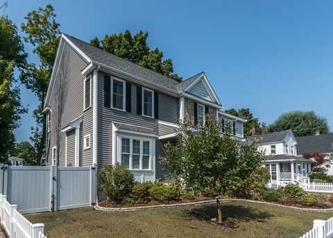 21 Plain Street, Natick, MA 01760