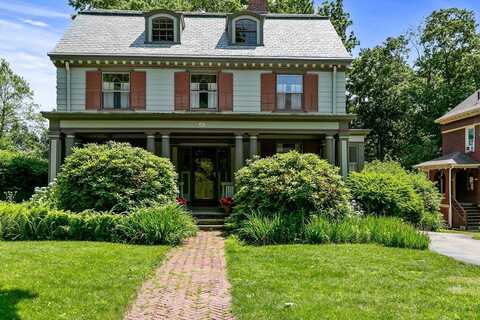 18 Westland Street, Worcester, MA 01602