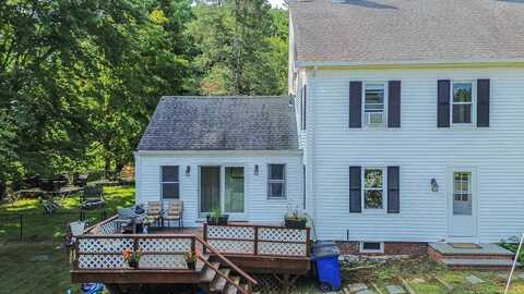 38 Washington St, Groveland, MA 01834