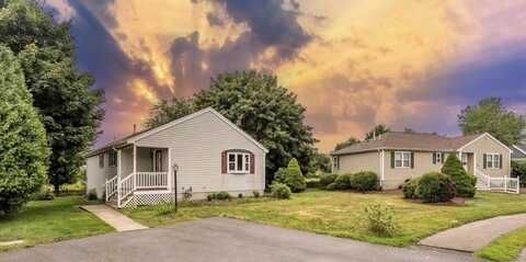 188 Crystal Water Dr, East Bridgewater, MA 02333