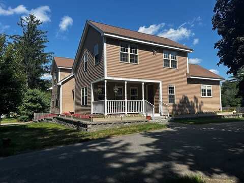 22 Hudson Rd, Stow, MA 01775