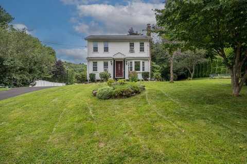 35 Scenic Ave, Webster, MA 01570