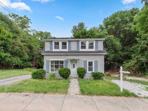 155 High St, Uxbridge, MA 01569