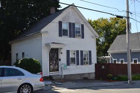 12 Ludlam St, Lowell, MA 01850