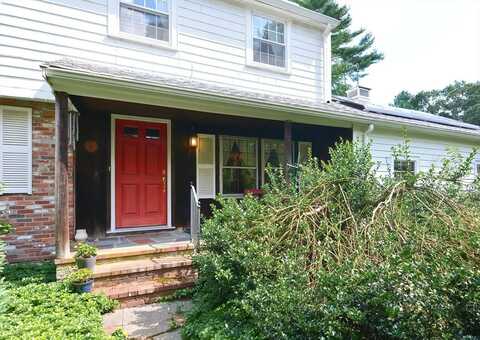 16 Lantern Lane, Medfield, MA 02052