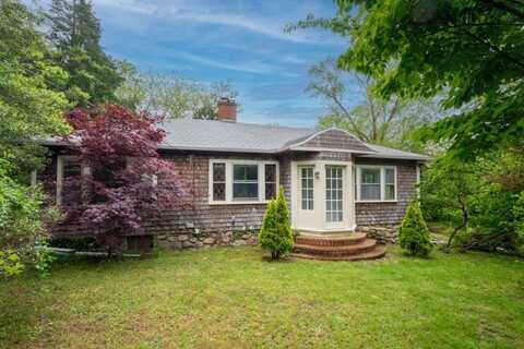 164 Woods Hole Rd, Falmouth, MA 02540