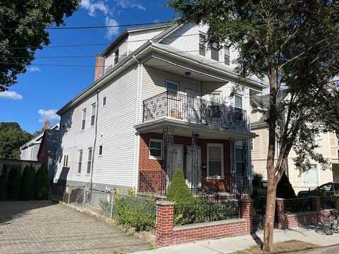 87 Avon, Somerville, MA 02143