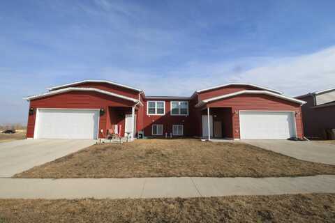 1512 & 1514 47th Loop, Minot, ND 58701