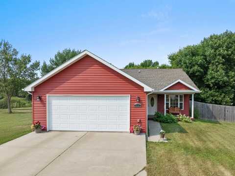 1732 SE Rivers Edge Dr, Minot, ND 58701