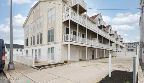 32 Webster Avenue, Seaside Heights, NJ 08751