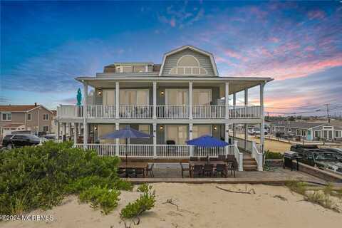 15 E Tuna Way, Lavallette, NJ 08735