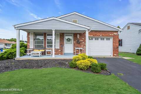 2 Tropicana Court, Toms River, NJ 08757