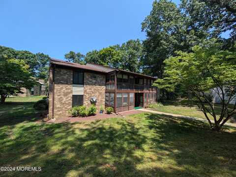 136 Amberly Drive, Englishtown, NJ 07726