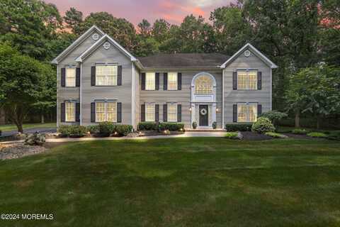 8 Iroquois Court, Colts Neck, NJ 07722