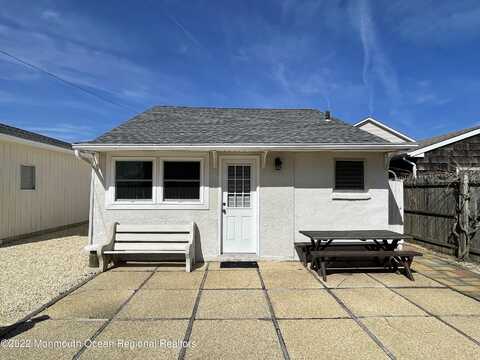 139 Princeton Avenue, Lavallette, NJ 08735