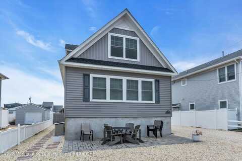 24 Virginia Avenue unit: Front & Rear, Lavallette, NJ 08735
