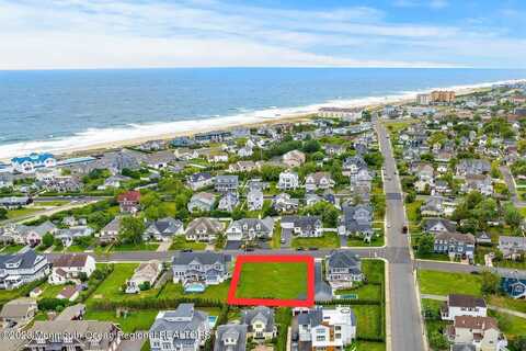 13 Anderson Street, Monmouth Beach, NJ 07750