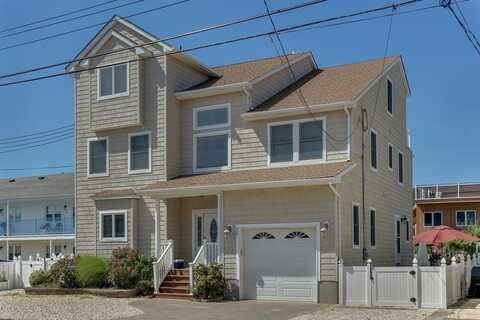 28 1st Avenue, Seaside Park, NJ 08752