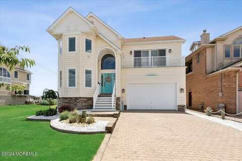 100 Harvard Avenue, Point Pleasant Beach, NJ 08742