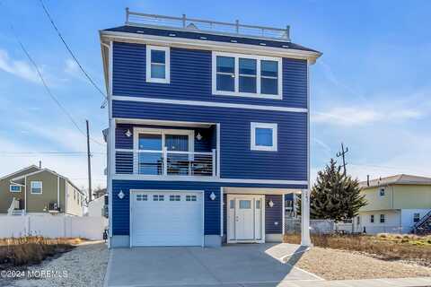 241 Dewey Drive, Toms River, NJ 08753