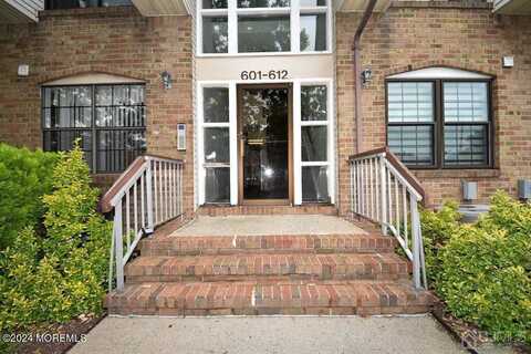 611 Hidden Village Drive, Perth Amboy, NJ 08862