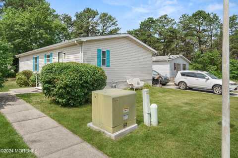 211 Holly Court, Whiting, NJ 08759