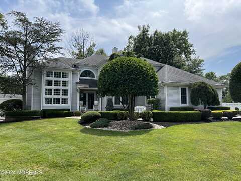 21 Rosen Drive, Marlboro, NJ 07746