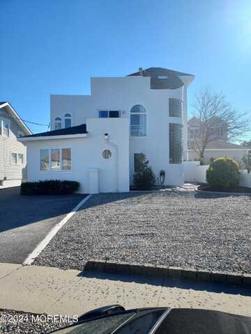 1322 Ocean Avenue, Point Pleasant Beach, NJ 08742