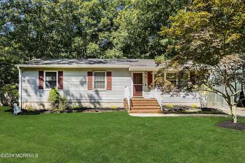 15 Walter Drive, Jackson, NJ 08527