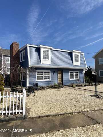 452 Marathon Court, Lavallette, NJ 08735